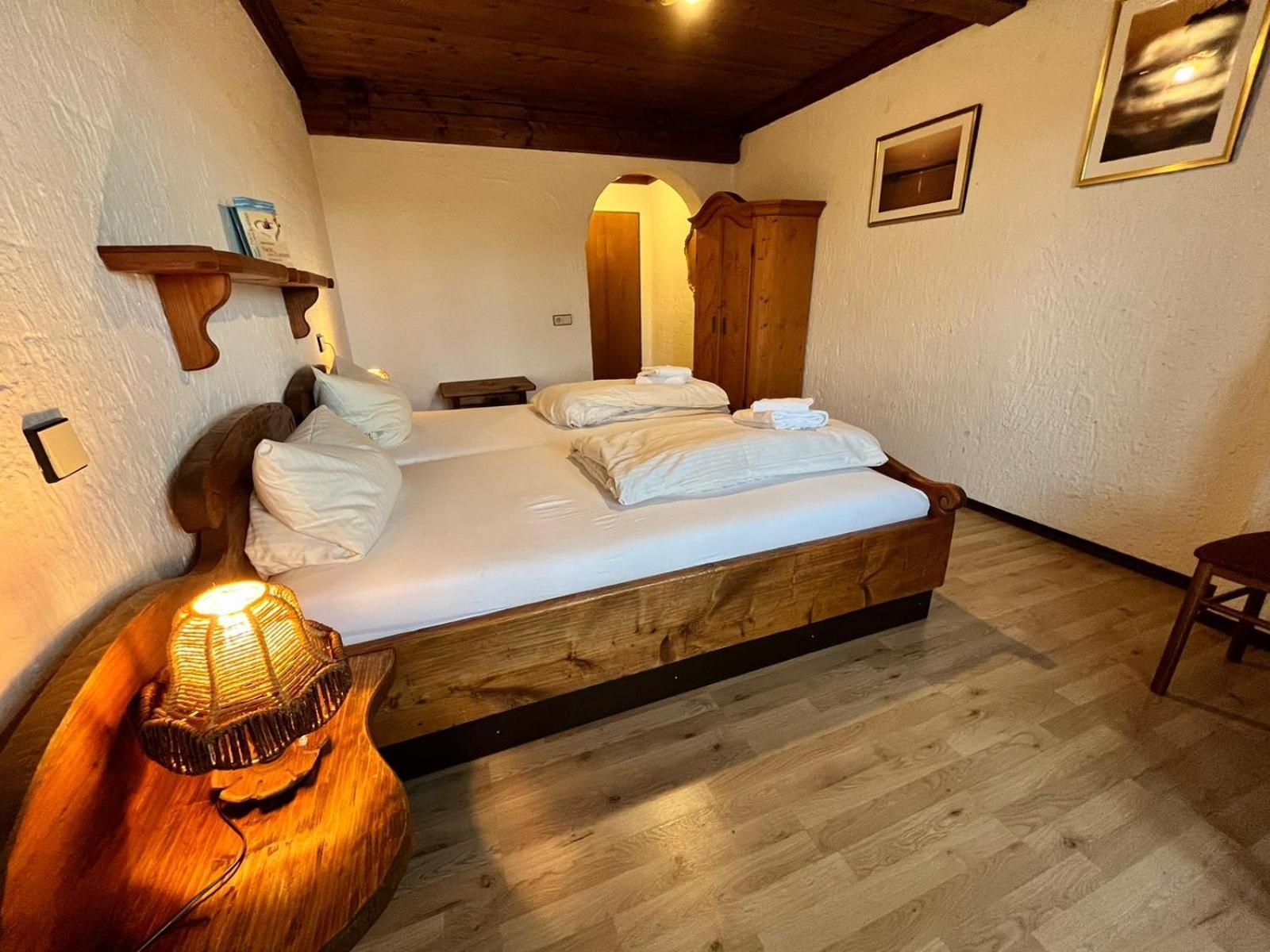 Hotel Negele Hohenfurch Bagian luar foto