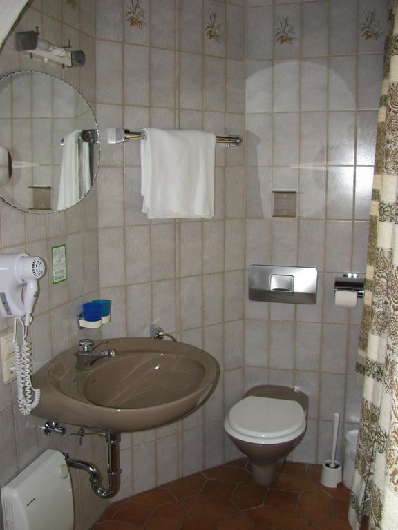 Hotel Negele Hohenfurch Bagian luar foto