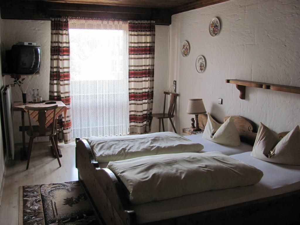 Hotel Negele Hohenfurch Bagian luar foto